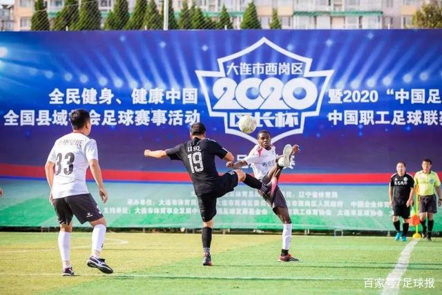 亨利探访法国队更衣室：我们现在只是进了半决赛，战斗还没结束